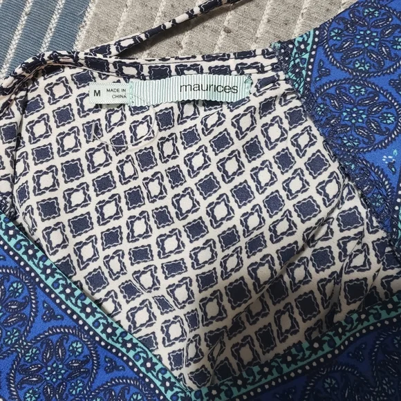 Beautiful Tent top - Picture 2 of 6